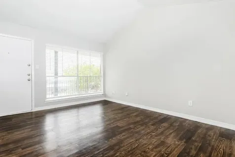 4400 Memorial Drive 13-2086 Houston TX 77007