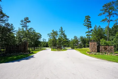 105 Coach Wind Drive Huntsville TX 77340