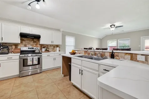 9507 Almond Glen Court Houston TX 77044