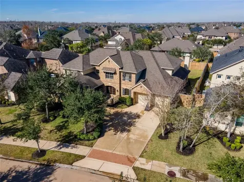 14 Combwell Garden Missouri City TX 77459