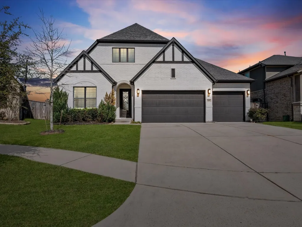 605 Ashbrook Ridge Lane Pinehurst TX 77362