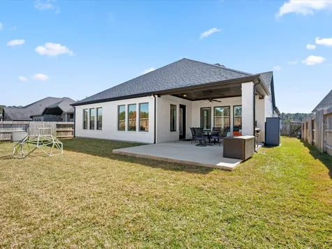 605 Ashbrook Ridge Lane Pinehurst TX 77362