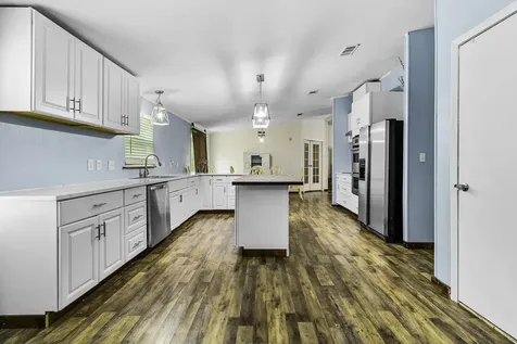 375 White Oak Cove Onalaska TX 77360
