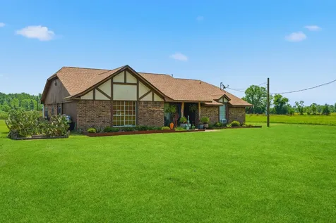 597 County Road 612 Dayton TX 77535