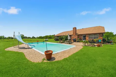 597 County Road 612 Dayton TX 77535