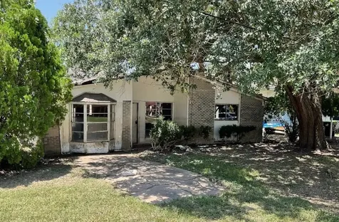 1517 Columbine Street Wharton TX 77488