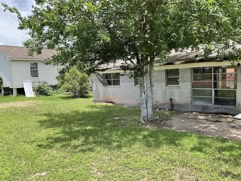 1517 Columbine Street Wharton TX 77488