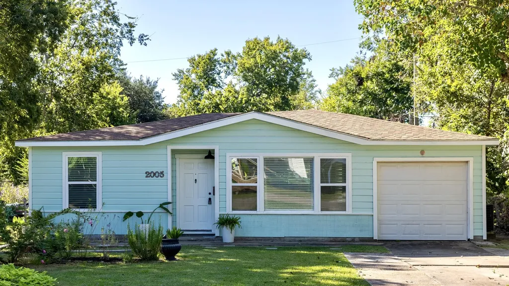 2005 Magnolia Drive La Marque TX 77568