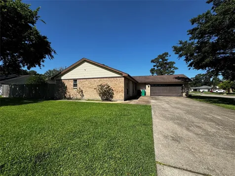9914 El Chaco Street Baytown TX 77521