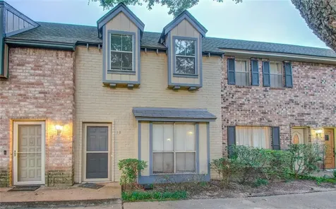 14703 Barryknoll Lane 18 Houston TX 77079