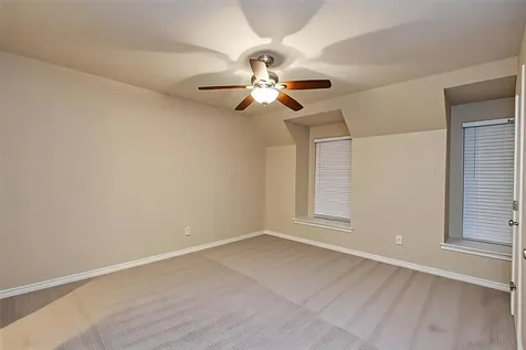 14703 Barryknoll Lane 18 Houston TX 77079