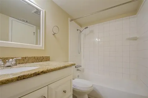 14703 Barryknoll Lane 18 Houston TX 77079