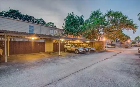 14703 Barryknoll Lane 18 Houston TX 77079