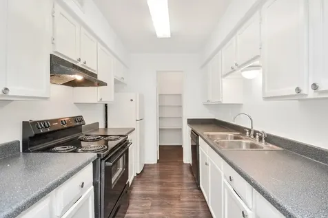 7400 Bellerive Drive 1505 Houston TX 77036