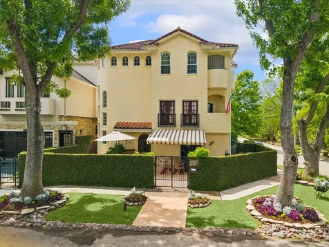 6635 Minola Street Houston TX 77007