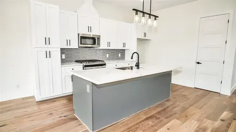 1510 Weiss Street Houston TX 77009