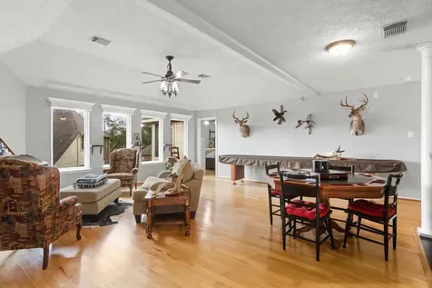 4311 Green Tree Court Pasadena TX 77505