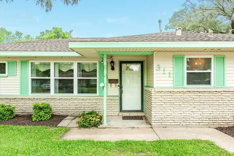 311 Carnation Street Lake Jackson TX 77566