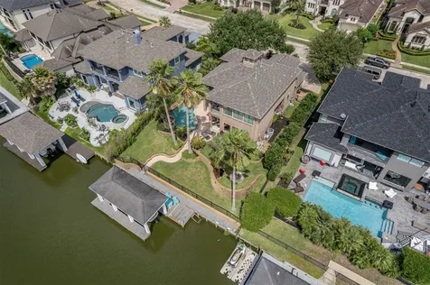 2938 N Island Drive Seabrook TX 77586