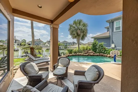 2938 N Island Drive Seabrook TX 77586