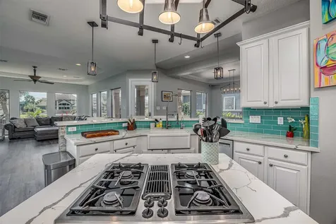 2938 N Island Drive Seabrook TX 77586