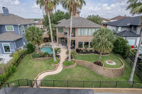 2938 N Island Drive Seabrook TX 77586