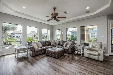 2938 N Island Drive Seabrook TX 77586