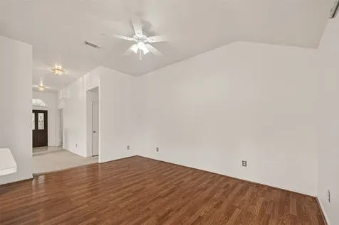 602 W Larkspur Circle Pearland TX 77584