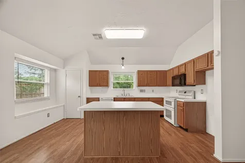 602 W Larkspur Circle Pearland TX 77584