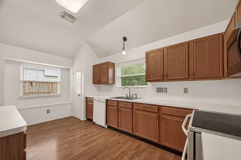 602 W Larkspur Circle Pearland TX 77584