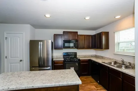 9807 Spotted Rose San Antonio TX 78254