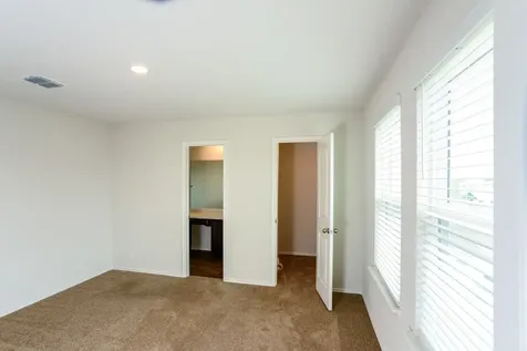 9807 Spotted Rose San Antonio TX 78254