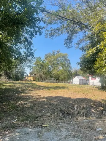 9515 Willow Street Houston TX 77088