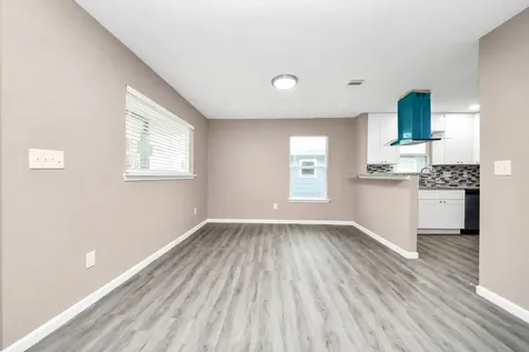 5879 Belcrest Street Houston TX 77033