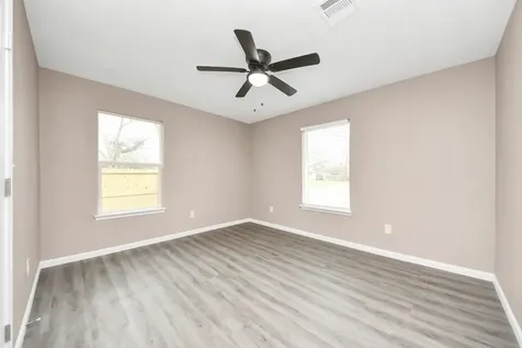 5879 Belcrest Street Houston TX 77033