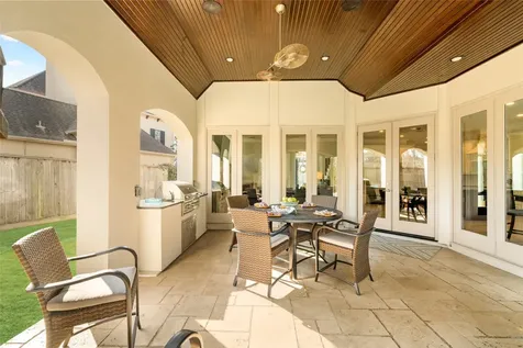 64 S Parkgate Circle The Woodlands TX 77381