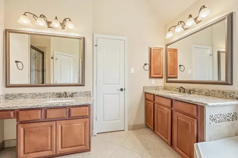 2411 Linden Bluff Court Sugar Land TX 77479