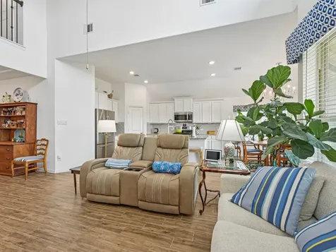 15014 Lake Shore Avenue Mont Belvieu TX 77523