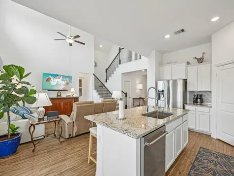 15014 Lake Shore Avenue Mont Belvieu TX 77523