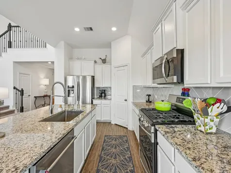 15014 Lake Shore Avenue Mont Belvieu TX 77523