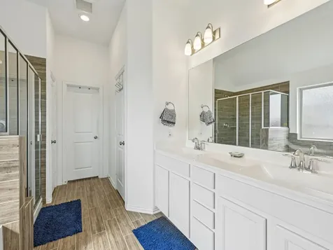 15014 Lake Shore Avenue Mont Belvieu TX 77523