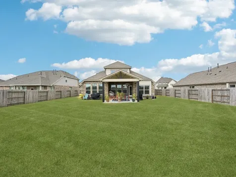 15014 Lake Shore Avenue Mont Belvieu TX 77523