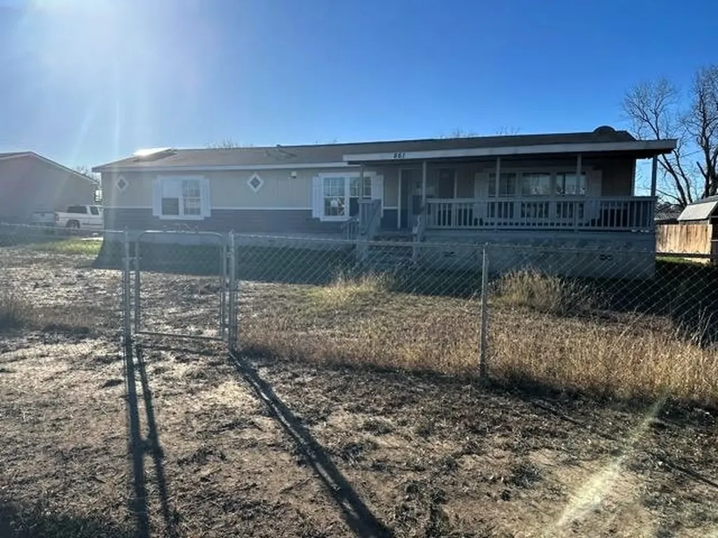 861 Avenue H Poteet TX 78065