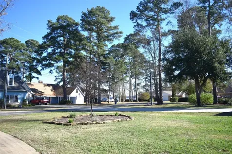 26 Westpoint Drive Trinity TX 75862