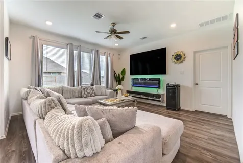 26627 Ledgemont Drive Katy TX 77493