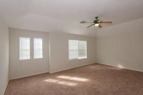 2207 Ames Street Pearland TX 77584
