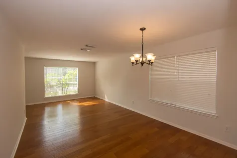 2207 Ames Street Pearland TX 77584