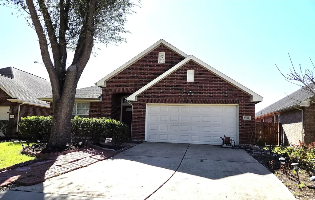 19031 Golden Heath Lane Richmond TX 77407