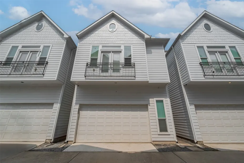 854 W 20th Street Houston TX 77008