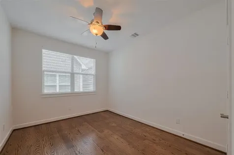 854 W 20th Street Houston TX 77008